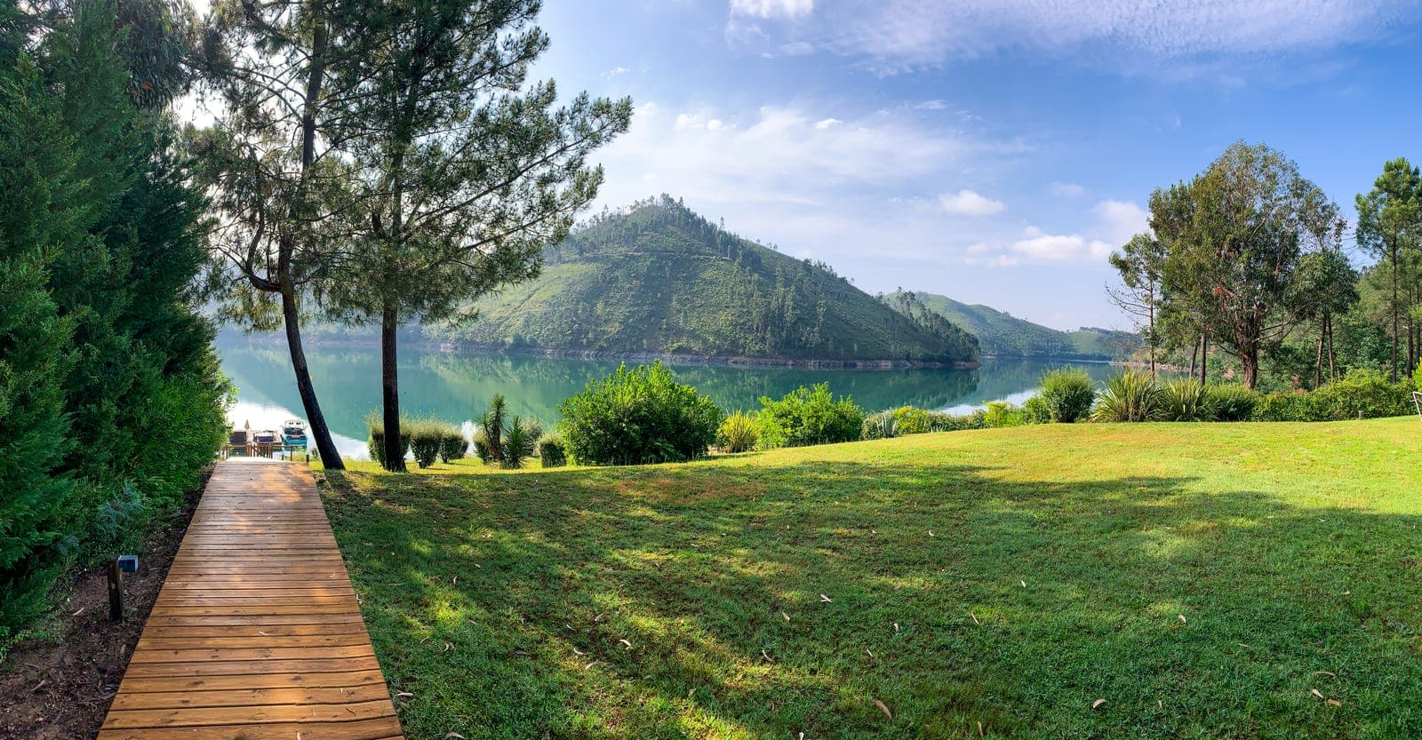 Lake life at Sidewake 8